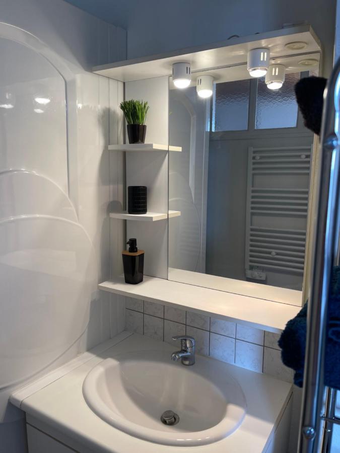 Studio Cosy Avec Parking Et Wifi Gratuit Bagnoles de l'Orne Normandie Buitenkant foto